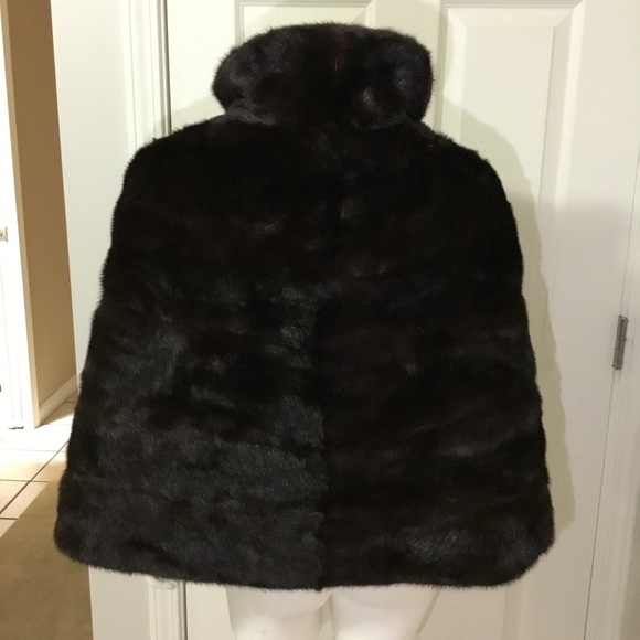 Mink jacket/cape - Picture 8 of 16